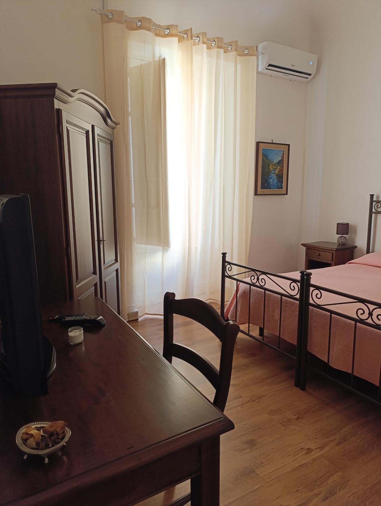 Hotel Arco Del Vescovo 1 Acireale Zimmer foto